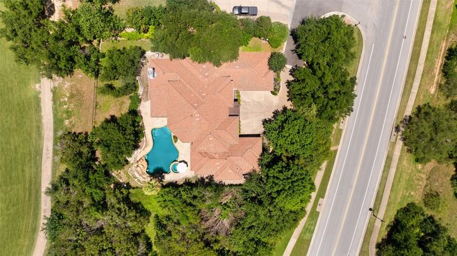 Bird's eye view of a pool | Image 4