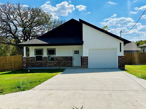 4025 Lake St, Greenville, TX, 75401-2146 | Card Image