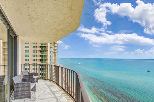 1401-5420 N Ocean Dr, Riviera Beach, FL, 33404-2543 | Card Image