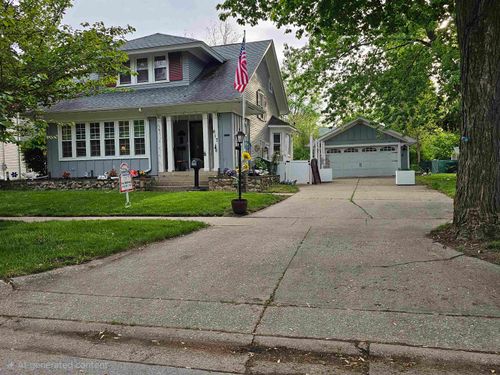 617 Pine St, Owosso, MI, 48867-2225 | Card Image