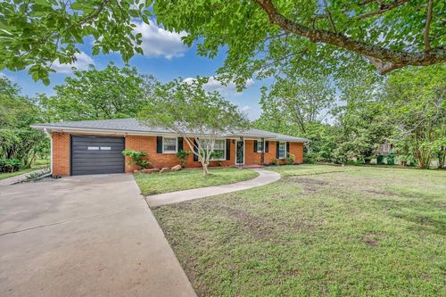 311 E Newland Dr, Robinson, TX, 76706-4809 | Card Image