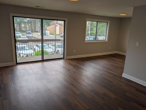 218-115 E Kings Hwy, MAPLE SHADE, NJ, 08052-3455 | Card Image