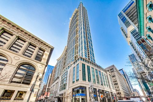 1703-130 N Garland Ct, Chicago, IL, 60602-4768 | Card Image
