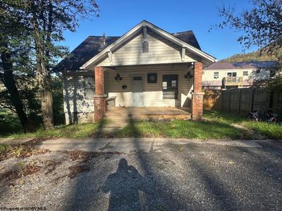 221 Lee Street, House other with 3 bedrooms, 2 bathrooms and null parking in Weston WV | Image 1