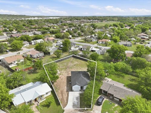 1613 Se Park Rd, Mineral Wells, TX, 76067-7541 | Card Image