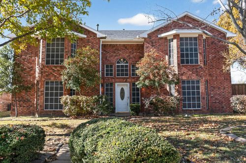 3819 Silver Maple Dr, Carrollton, TX, 75007-1039 | Card Image