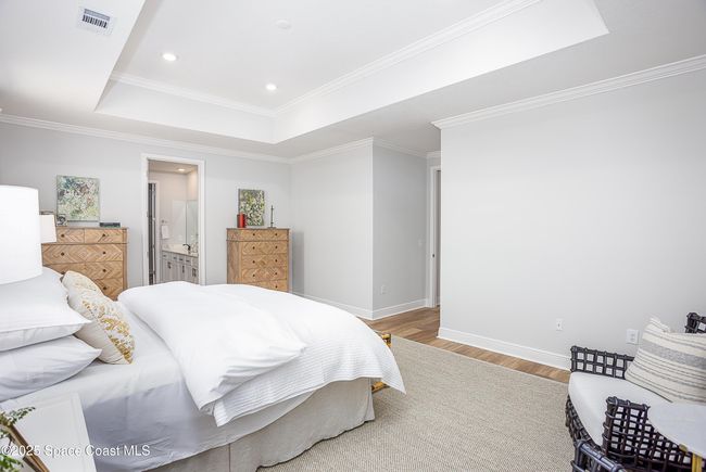 Model home - actual features may vary. | Image 16