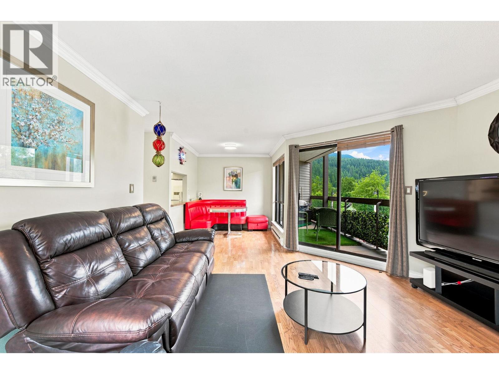 Residential in North Vancouver 5