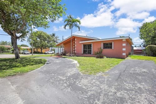 3405 E Shore Rd, Miramar, FL, 33023-4977 | Card Image