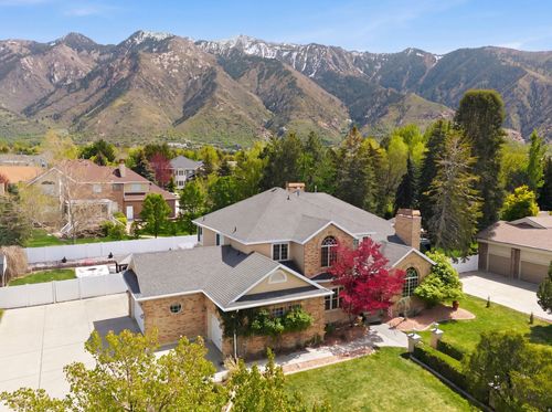5 Quietwood Ln, Sandy, UT, 84092-4845 | Card Image