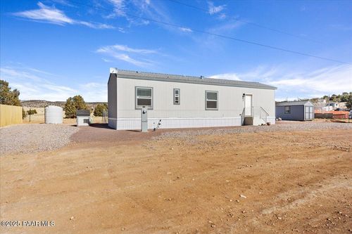 350 E Abra Road, Paulden, AZ, 86334 | Card Image