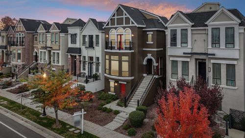 3533 Crocker Dr, Sacramento, CA, 95818-3958 | Card Image