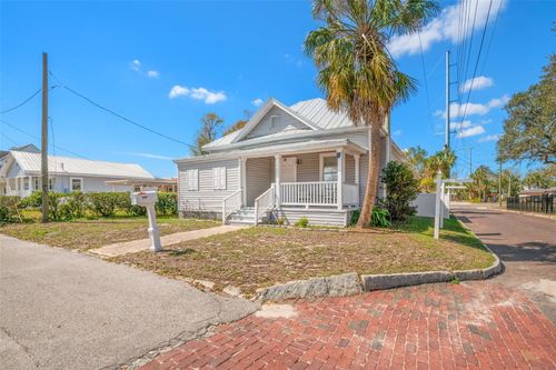 3120 N Woodrow Ave, TAMPA, FL, 33603-5511 | Card Image