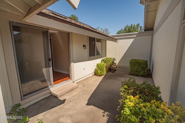 1169 Wagon Wheel Cir, Condo with 3 bedrooms, 2 bathrooms and 2 parking in Reno NV | Image 18