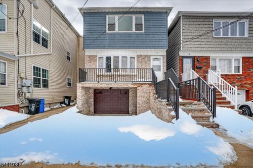 1-16 George St, Bayonne, NJ, 07002-4222 | Card Image