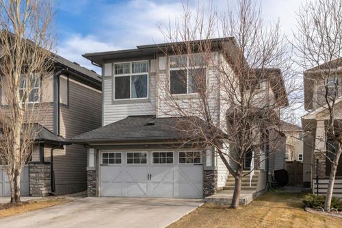 74 Hillcrest St Sw, Airdrie, AB, T4B0Y7 | Card Image