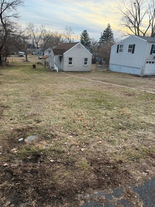 2218 W Tripp Avenue, Peoria, IL, 61604 | Card Image