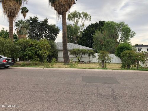 323 E Rose Ln, Phoenix, AZ, 85012-1243 | Card Image