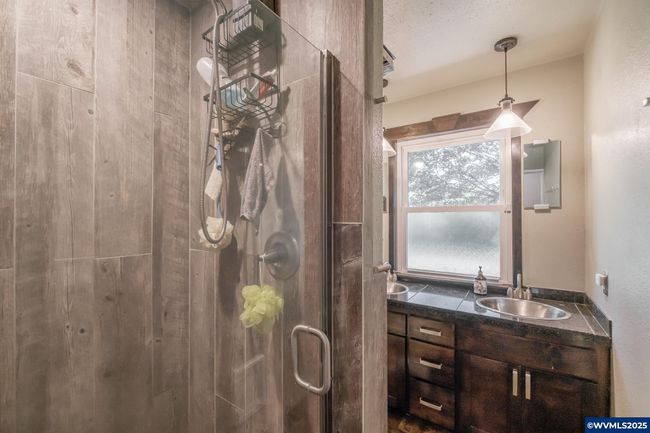 409 28 Th Ave Se, House other with 3 bedrooms, 2 bathrooms and null parking in Albany OR | Image 33