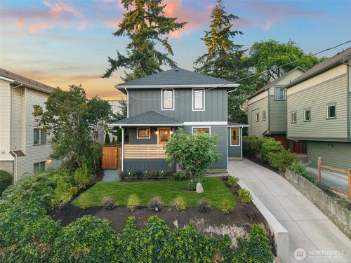2652 Nw 57th St, Seattle, WA, 98107-3245 | Card Image
