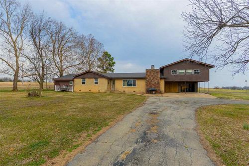 19606 E 19th St, Yale, OK, 74085-6610 | Card Image