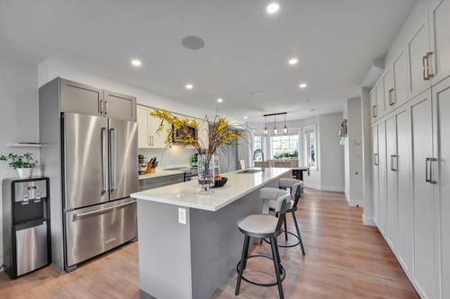 3-2338 Kelly Ave, Port Coquitlam, BC, V3C1Y2 | Card Image