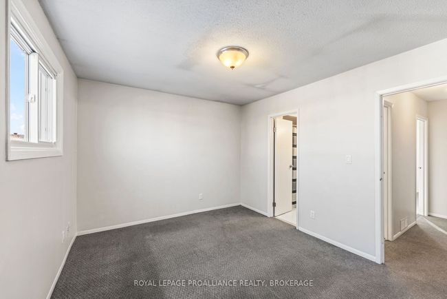823 Datzell Lane, Condo with 3 bedrooms, 2 bathrooms and 1 parking in Kingston ON | Image 18