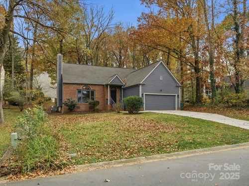 3909 Brownes Ferry Rd, Charlotte, NC, 28269-8977 | Card Image