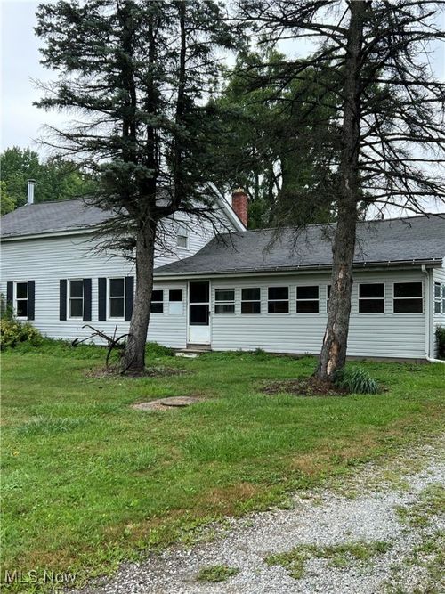 13381 Painesville Warren Rd, Painesville, OH, 44077-9218 | Card Image