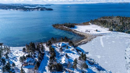 211 Sunset Dr, Glen Haven, NS, B3Z2T3 | Card Image