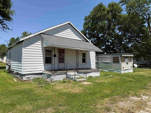 311-315-311 Division St, Oakland City, IN, 47660-1731 | Card Image