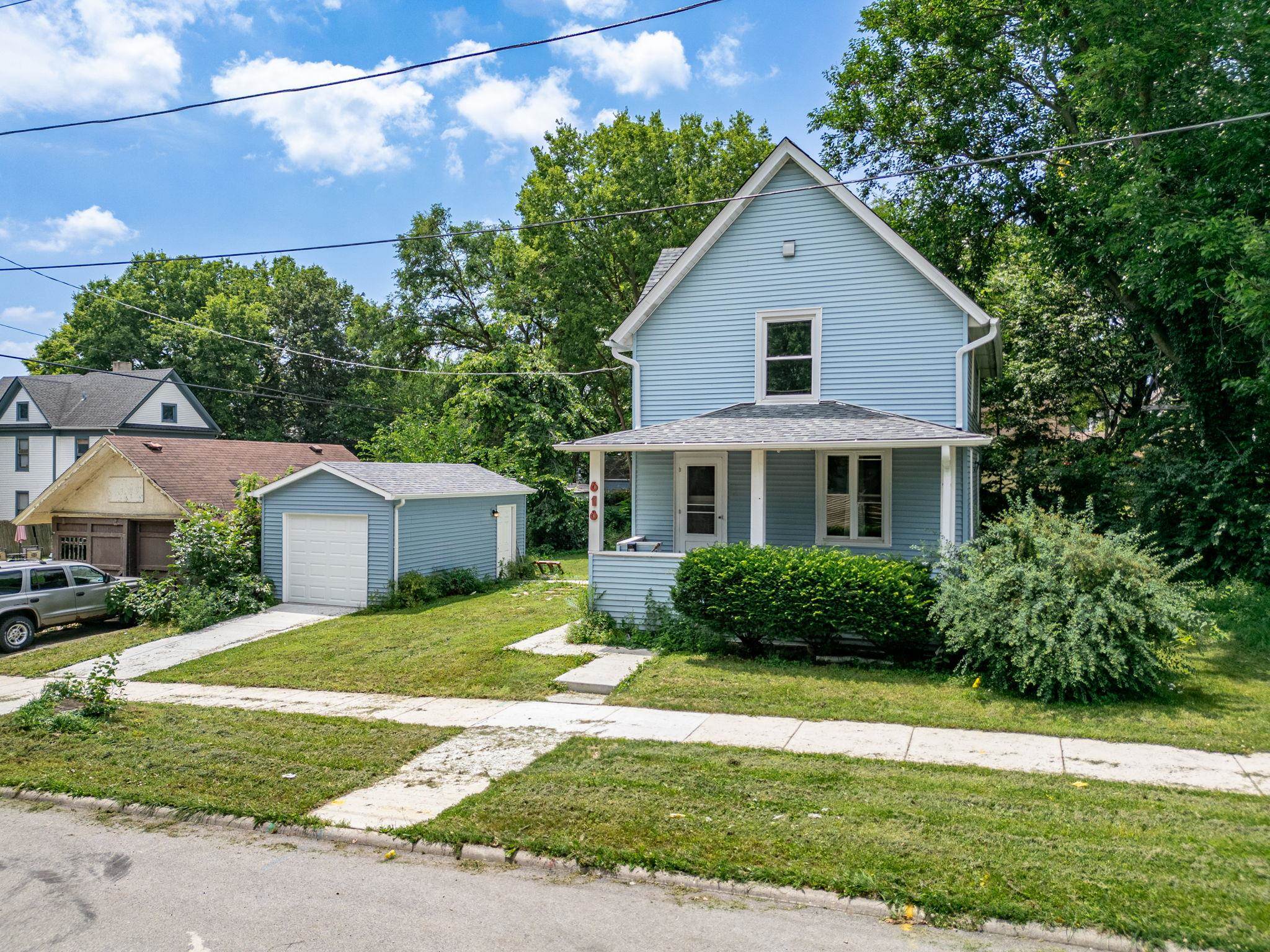 Residential in ROCKFORD 4
