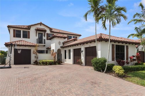 2860-2860 Nw 82nd Way, Pembroke Pines, FL, 33024-3180 | Card Image