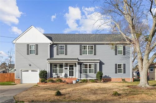 5 Rexford Dr, Newport News, VA, 23608-1417 | Card Image