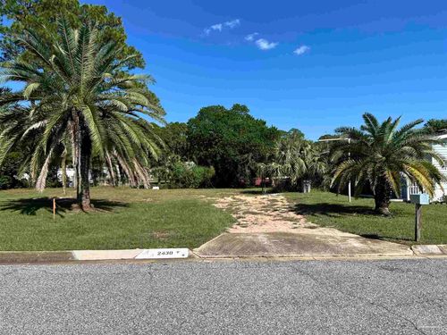 2430 Sonora Calzada, Pensacola, FL, 32507-2630 | Card Image
