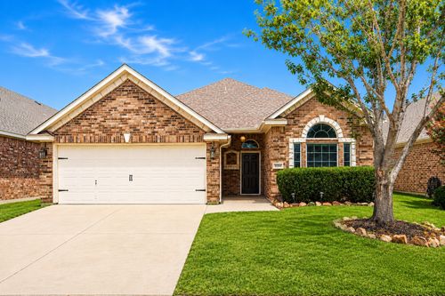 8209 Trinity Vista Trl, Hurst, TX, 76053-7456 | Card Image