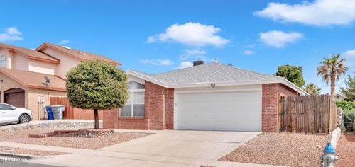 7516 Plaza Taurina Dr, El Paso, TX, 79912-8423 | Card Image
