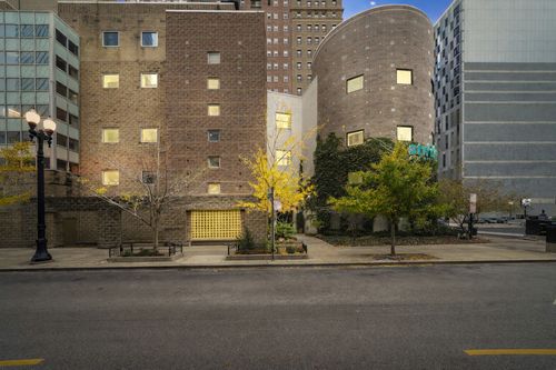 apt-1103-40 E 9th St, Chicago, IL, 60605-2146 | Card Image