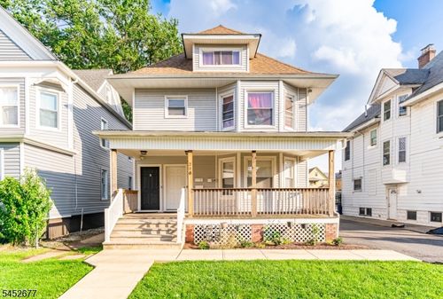 220 Murray St, Elizabeth, NJ, 07202-1905 | Card Image