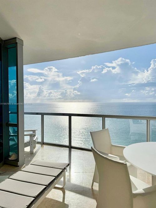 2505-17121 Collins Ave, Sunny Isles Beach, FL, 33160 | Card Image