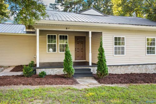 480 Thomason Rd, Albertville, AL, 35951-7300 | Card Image