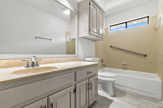 908 Robert Derrick Dr, House other with 3 bedrooms, 2 bathrooms and null parking in Schertz TX | Image 8