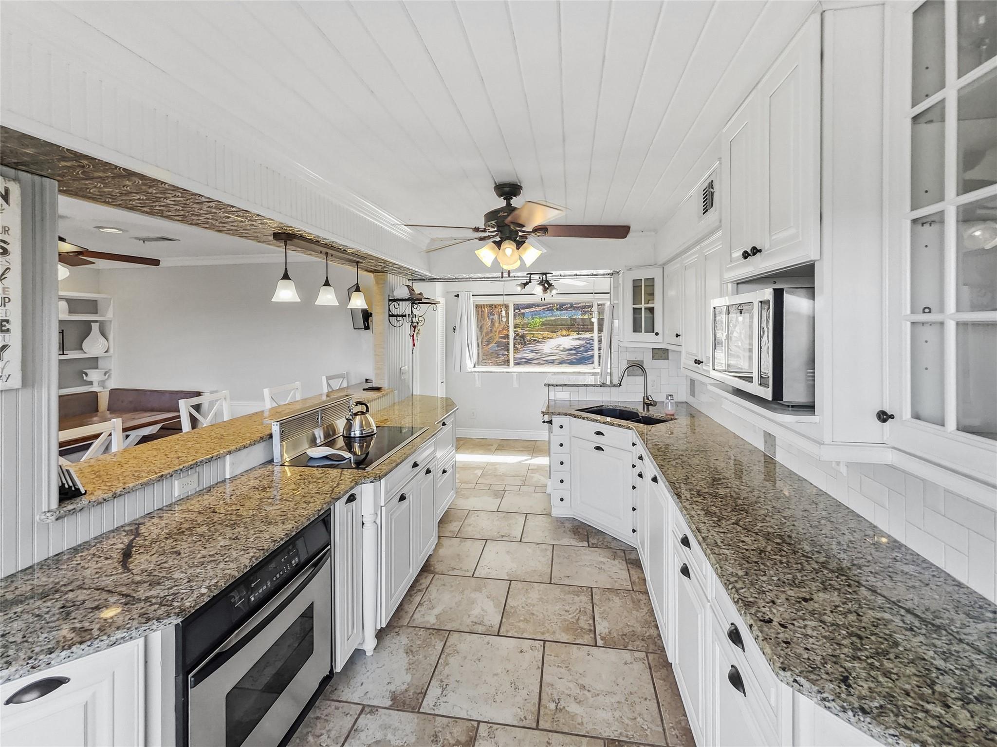Residential in Canyon Lake 2