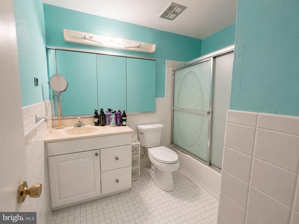 Residential in WILLINGBORO 3