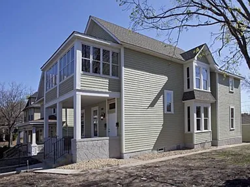 982 Burr St, Saint Paul, MN, 55130-3906 | Card Image