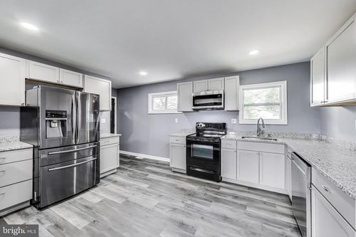 2500 Gehb Ave, BALTIMORE, MD, 21227-2008 | Card Image