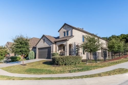 8100 Copper Prairie Bnd, Lago Vista, TX, 78645-2333 | Card Image