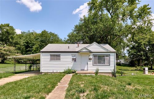 8503 Betty Lee Ave, Saint Louis, MO, 63114-4512 | Card Image