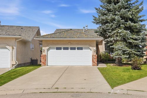 112 Shannon Rd Sw, Calgary, AB, T2Y3W7 | Card Image