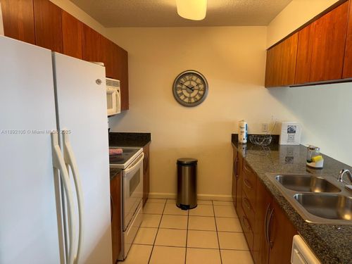 apt-1919-1200 Brickell Bay Dr, Miami, FL, 33131-3261 | Card Image